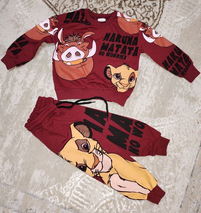 Продам костюмы детские