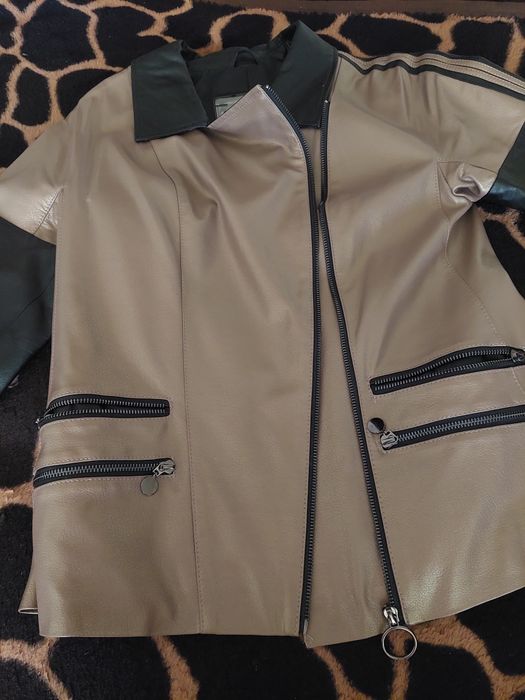 Продам куртку экокожа