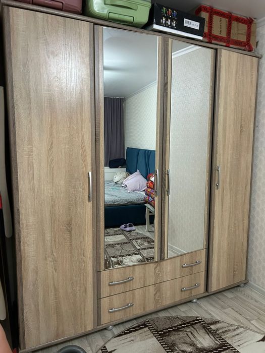Продам Шкаф шкаф прихожка