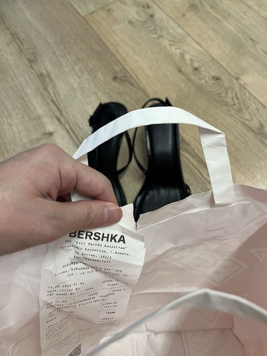 Босоножки Bershka новые