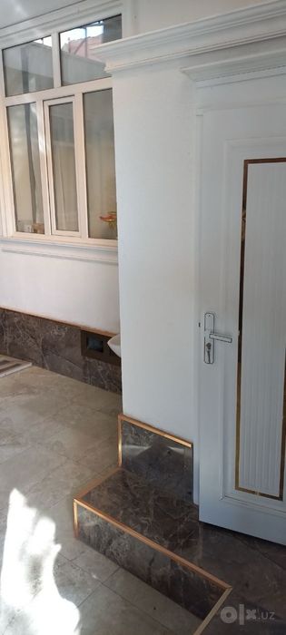 Продается дом под бизнес.