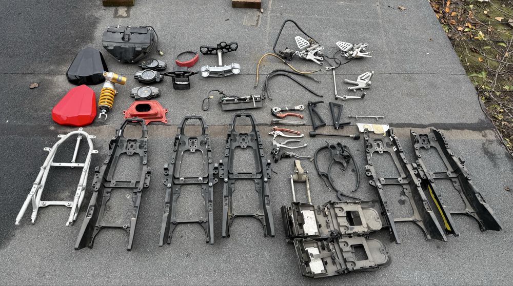 Bord  yamaha R6 ceasuri