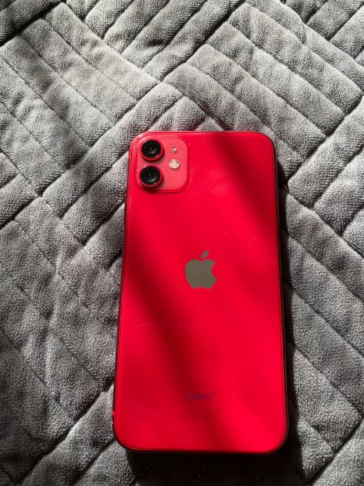 Продам айфон 11 64гб