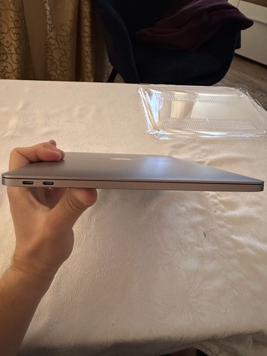 Macbook Pro A1708 8/256