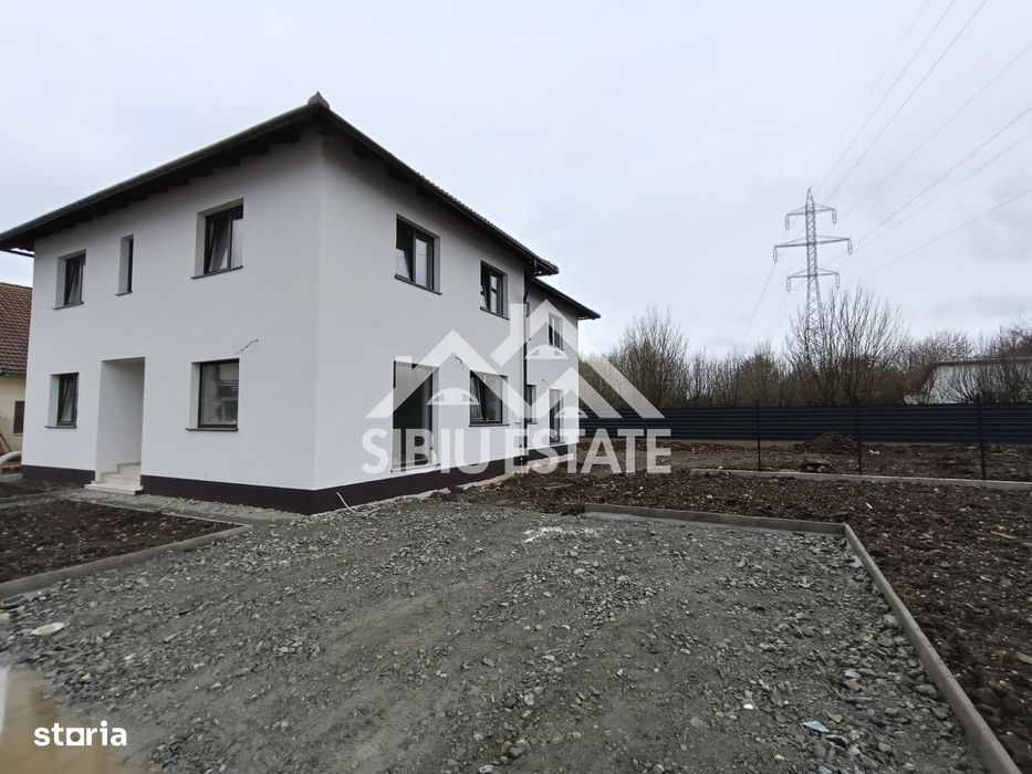Duplex modern în construcție ,Str. Bradului, Șelimbăr