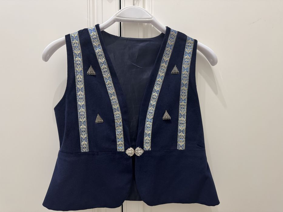 Продам желетку в национальном стилье