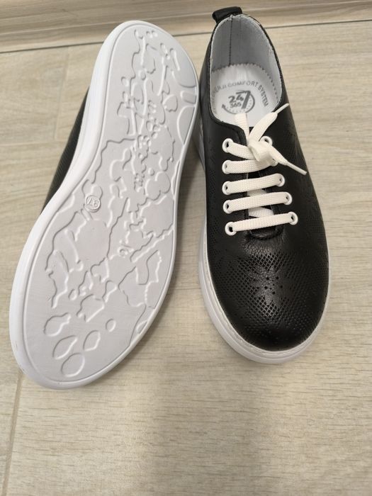 Дамски обувки естествена кожа