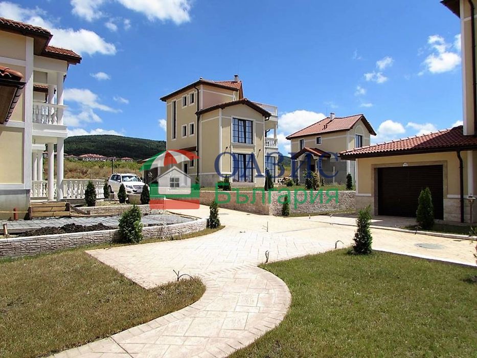 2-етажна самостоятелна къща с 3 спални,Хаус Гардън,Кошарица,вилна зона