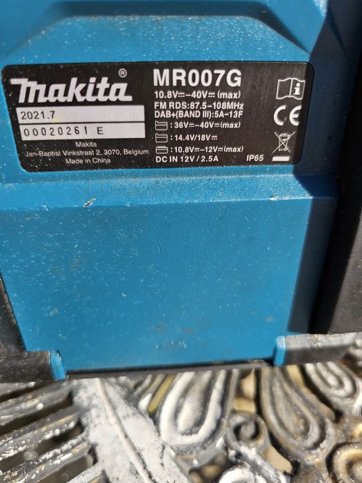 Radio makita cu Bluetooth MR007g