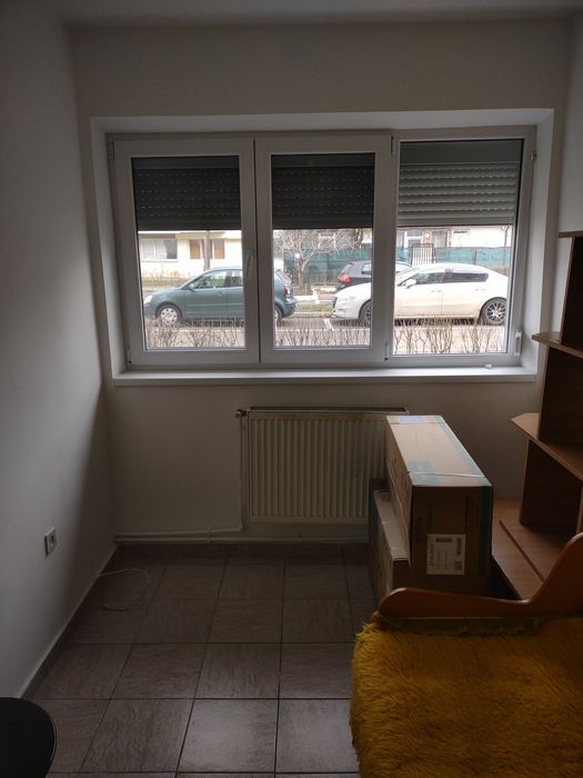 Închiriez apartament liber