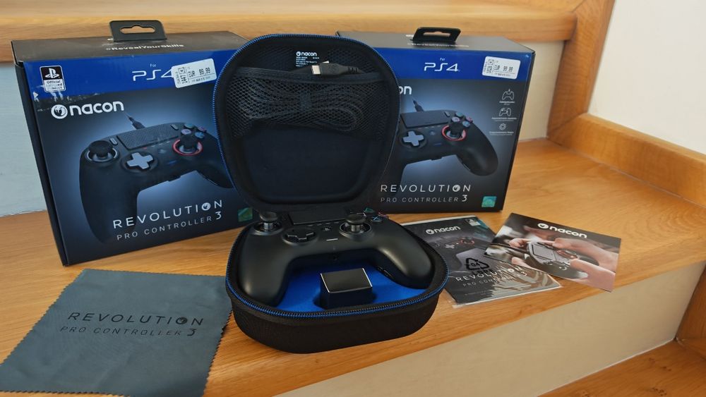 Професионален геймърски джойстик Nacon Revolution Pro Controller 3 за PS4 / PC (НОВ)
​Описание:
