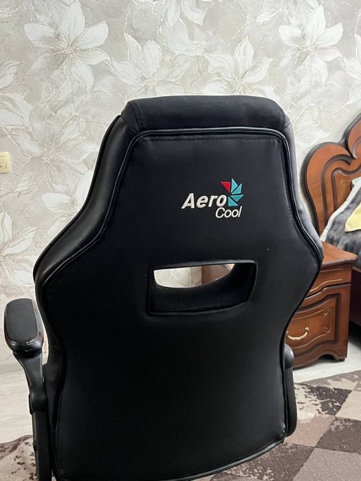 Продам геймерсоке кресло