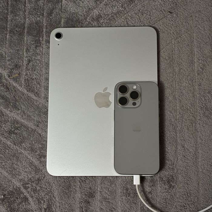 iPad A16 256GB Silver.