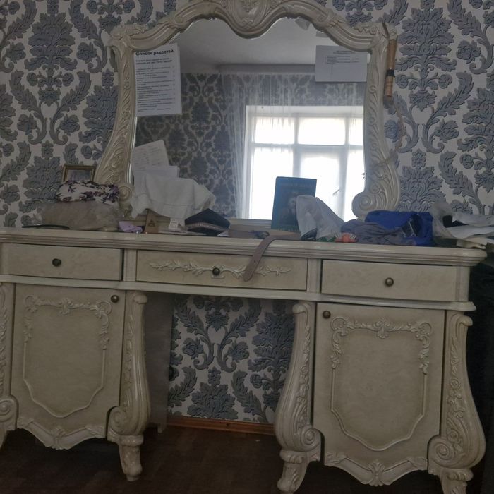 Спальный гарнитур б/у