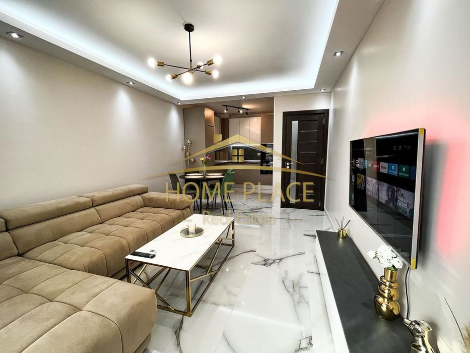 Продава се Двустаен апартамент в к.к. Св.Св. Константин и Елена - 68 кв.м за 3162 €/кв.м - Снимка #2