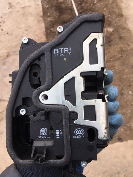 Broasca usa spate stanga/dreapta e90 e91 e92 e93 e87