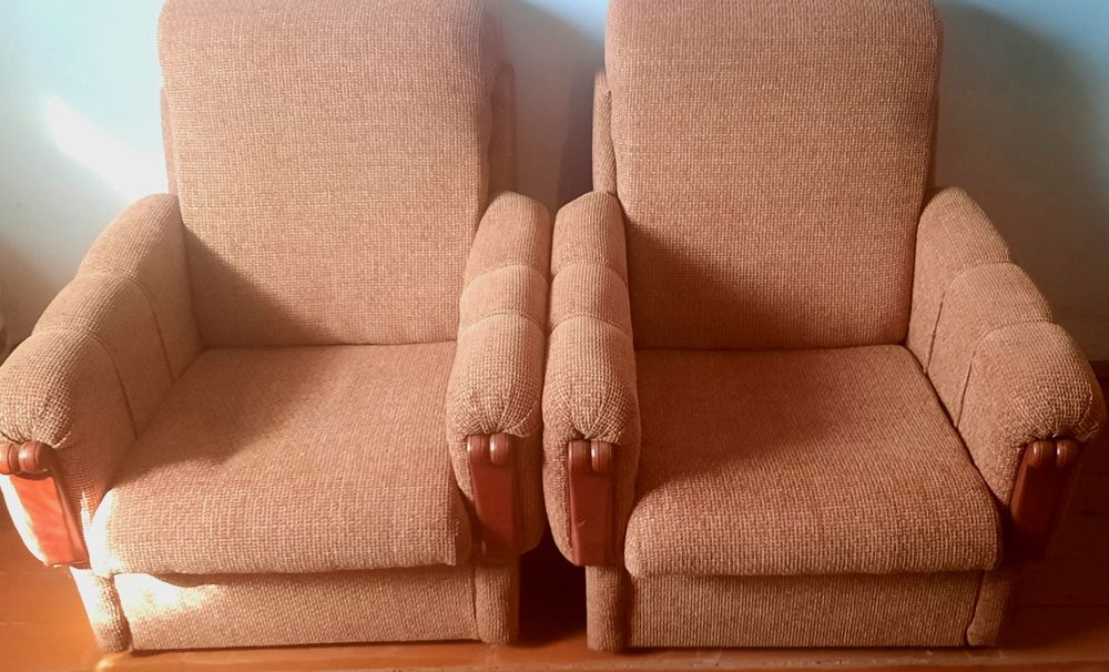 Диван и два кресла