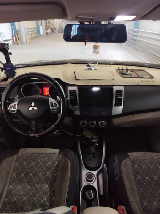 Продается мицубиси аутлендер хл 2  2008г,автомат