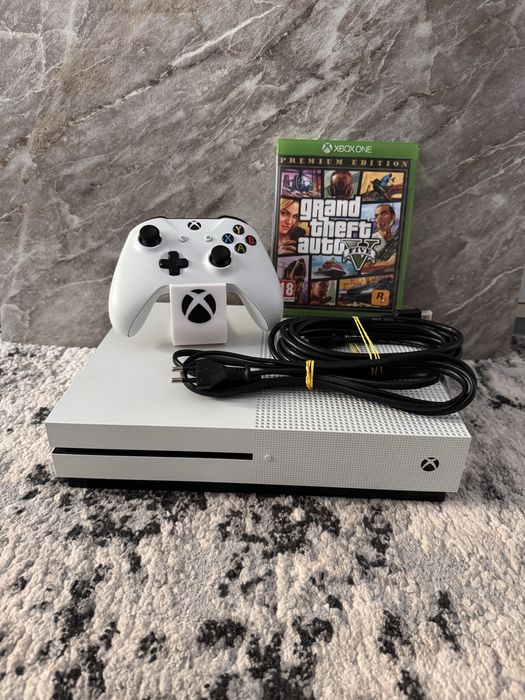 Xbox One S + controller si joc cadou