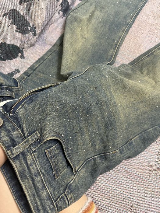 Джинсы со стразами