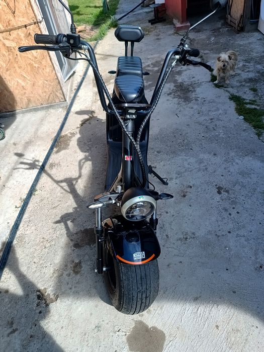 Vând scuter electric
