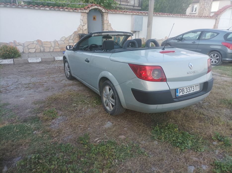 Продавам Меган 2 кабрио всичко платено