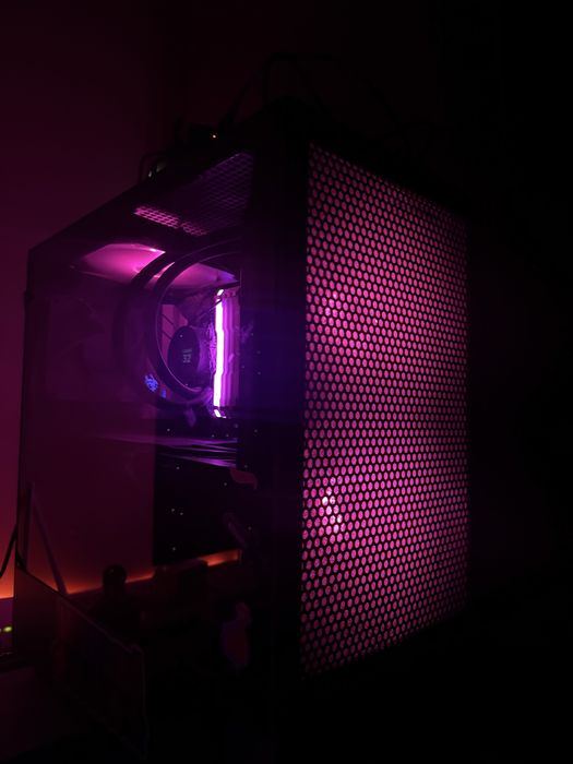 PC I9 12900K, 32 GB DDR4, RTX 3060, NZXT CASE