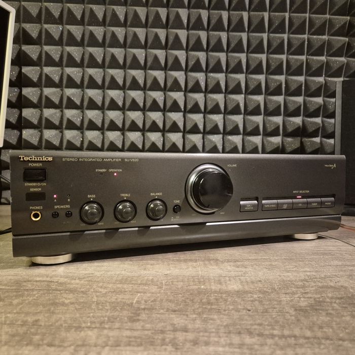 Усилвател Technics SU-V620