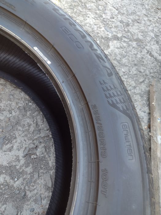 Почти нови 2бр.235/55/19 Bridgestone Turanza eco dot2623