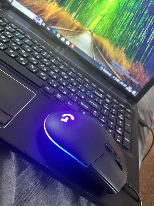 Продам ноутбук lenovo