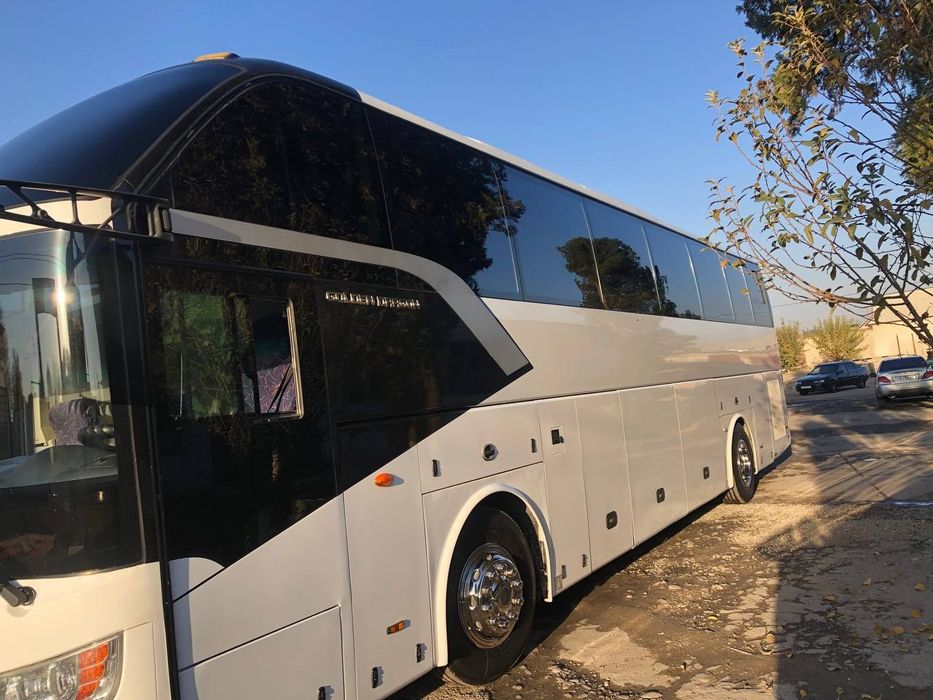 Golden Dragon Avtobus