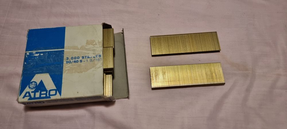Capse/agrafe U  pt capsator pneumatic