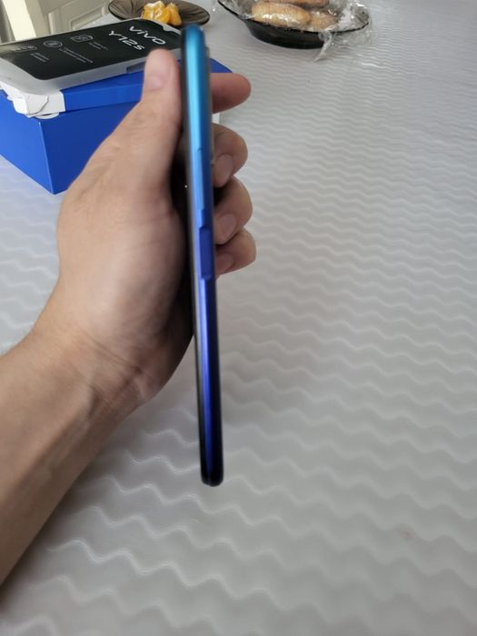 Продам телефон в отличном состоянии