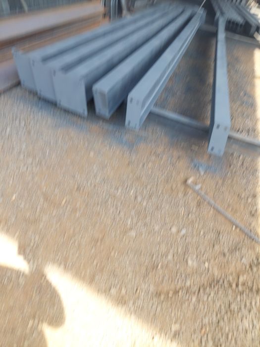 Structurii metalice la comanda sau stoc