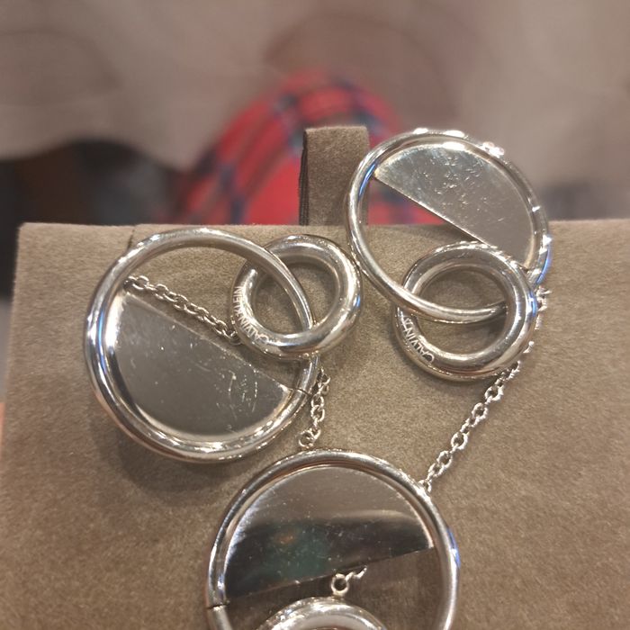 Обеци и гривна Calvin Klein