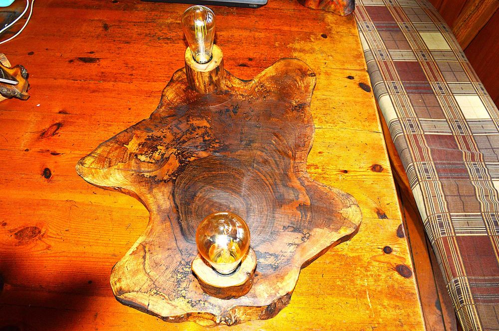 Страхотни дизайнерски лампи от орехово дърво