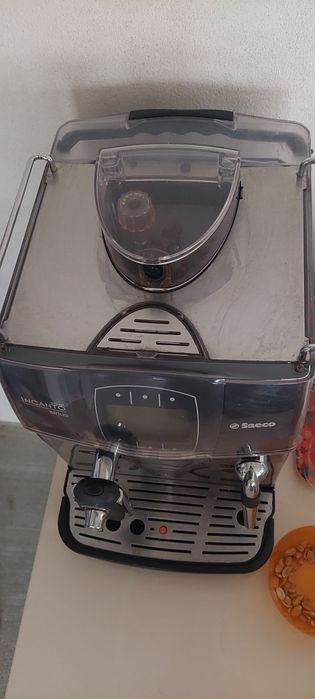 Vand aparat cafea Saeco