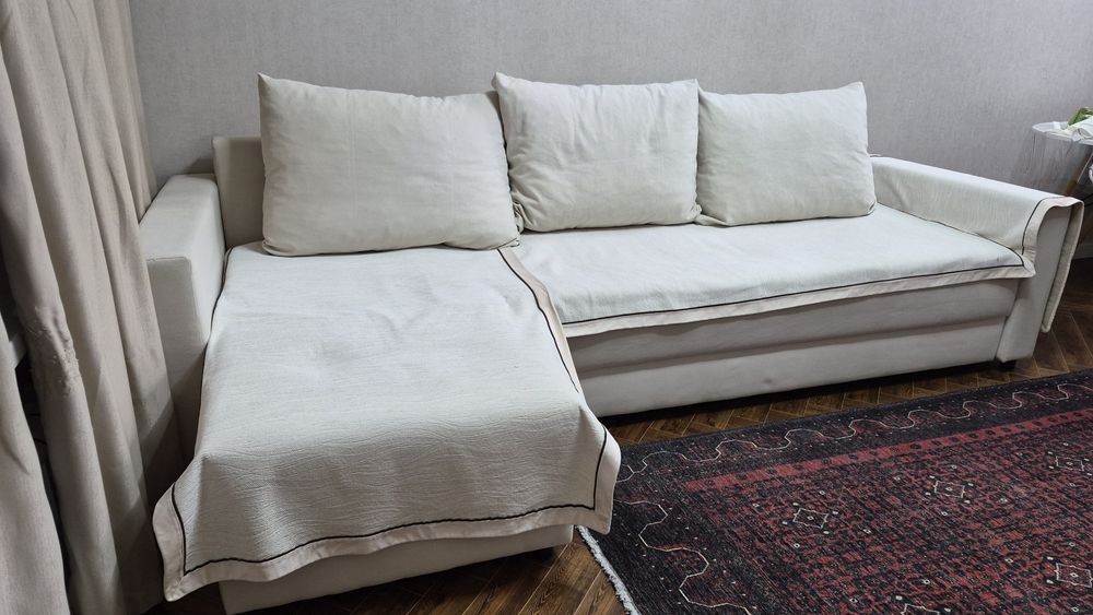 Продам диван угловой г.Астана