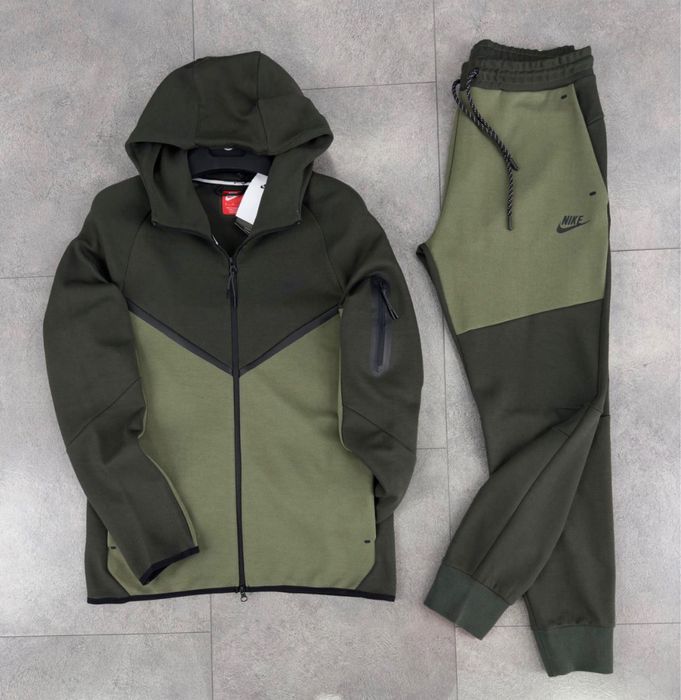 Памучни Комплекти (Nike Tech Fleece)