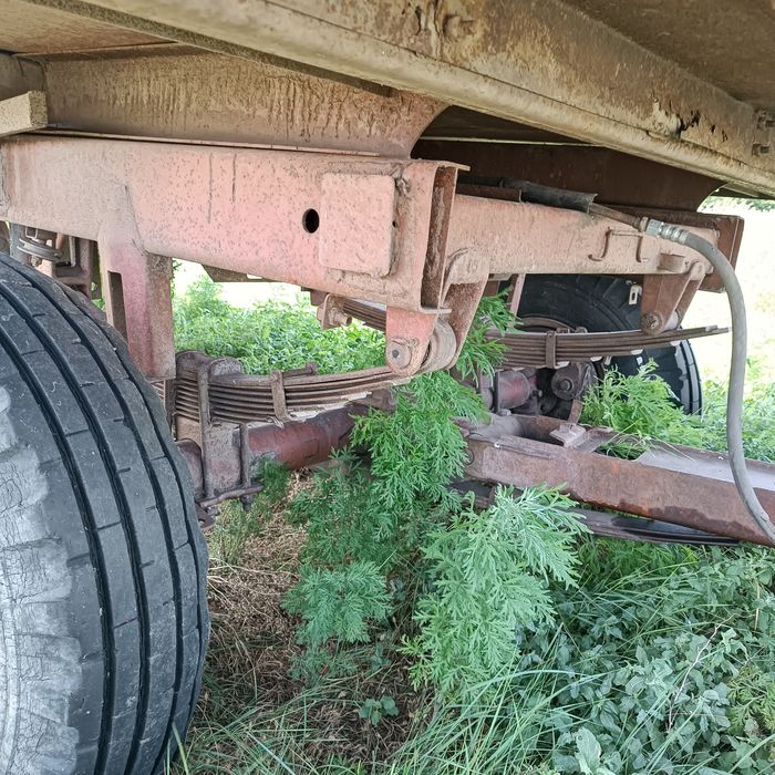 Телега ПТС-4 в хорошем состоянии