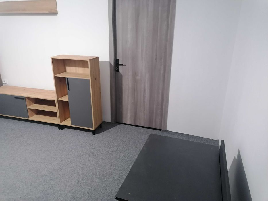 ap 3 cam, sd, renovat, et intermediar, cu ct, termen lung, contract.