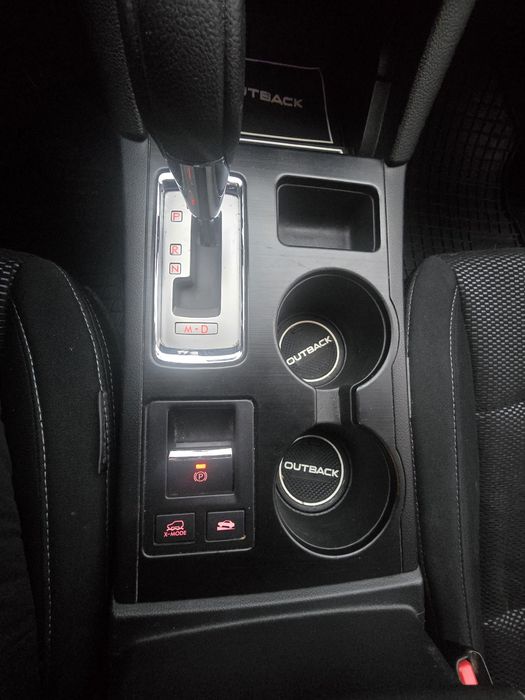 Subaru Outback 2.5i AWD, GAS