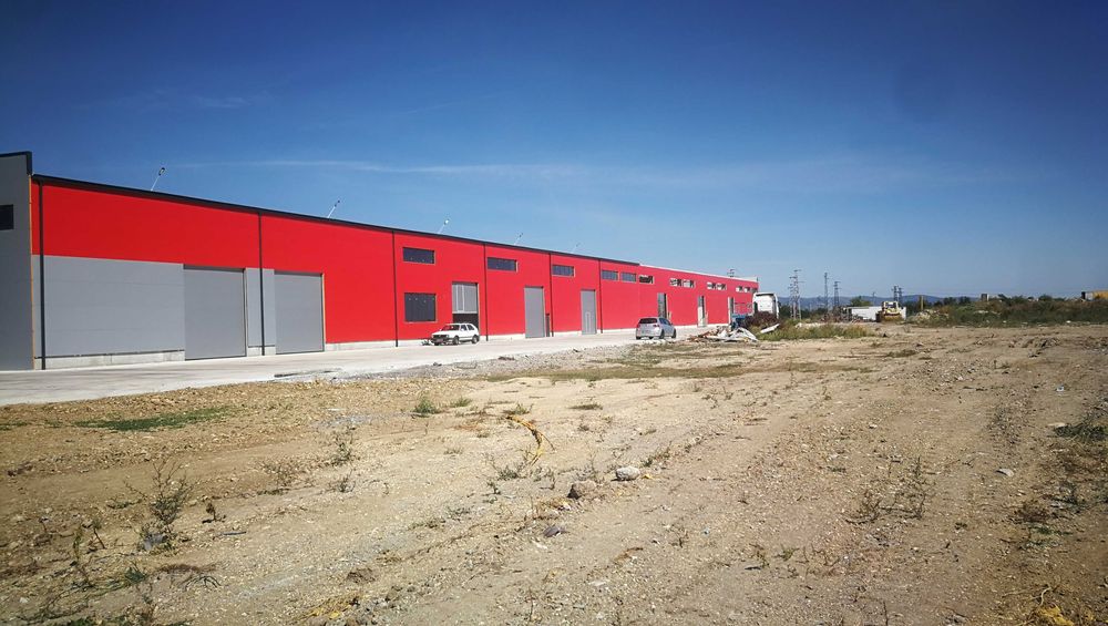 Продава/Под Наем 2600м2 /5200м2 /8000 м2