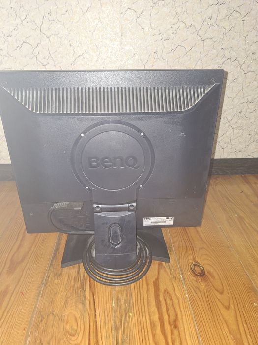 Продам монитор 17 Benq