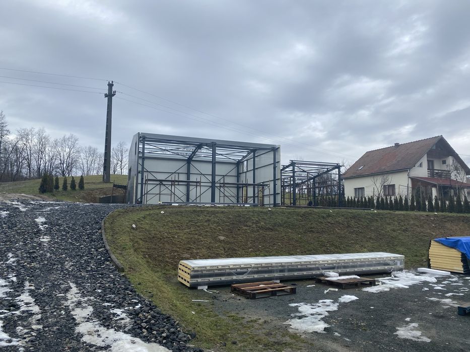 Vand Hala Metalica garaj pentru masina complet cu panouri sandwich