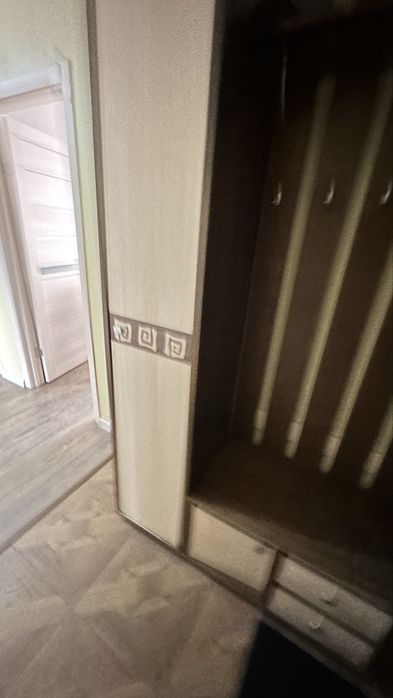 Прихожая шкаф и тумба