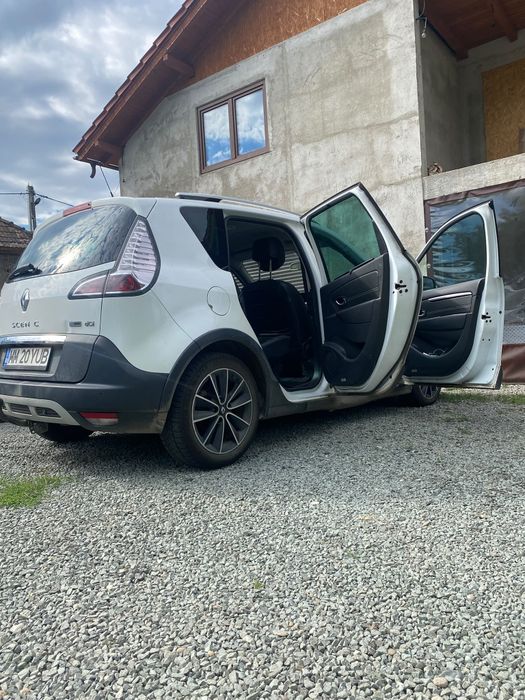 Renault scenic.     .
