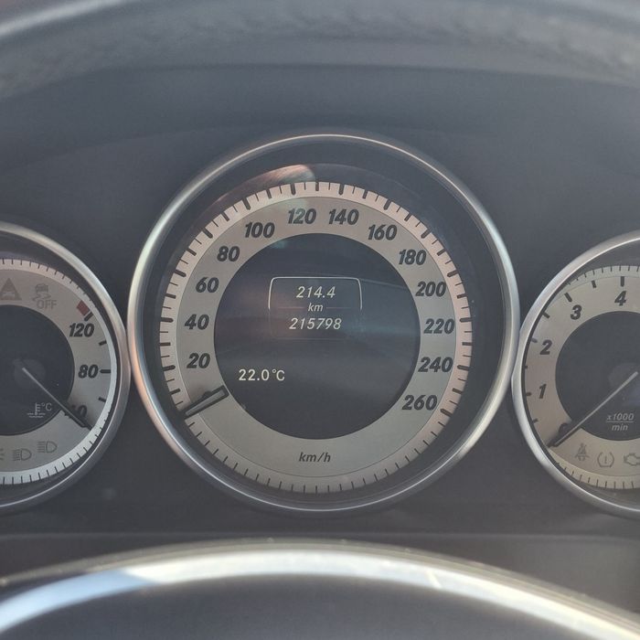 MERCEDES-BENZ E-Class 2015 — imagine 4