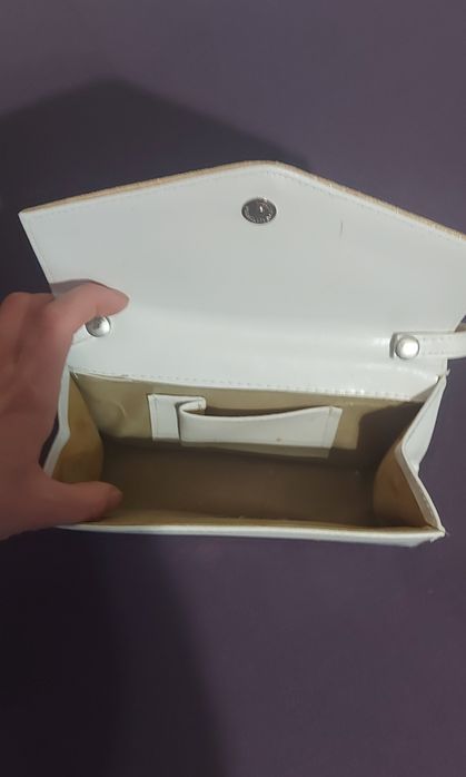 Дамска бяла чанта