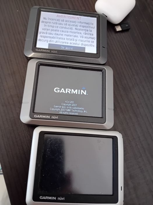 Lot 3 bucati GPS Garmin. Pret 90 lei.fix